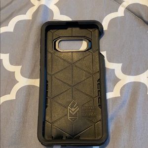 Samsung s10e black Otterbox
